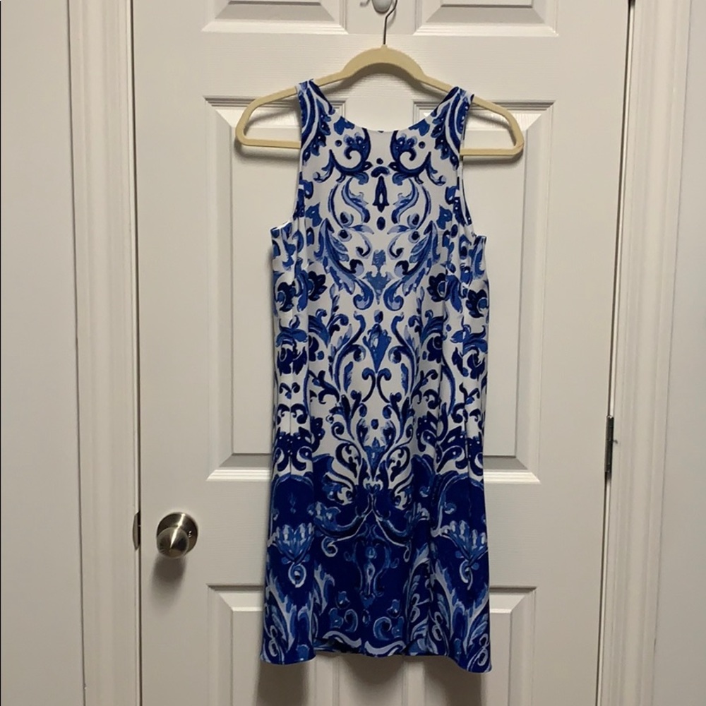Women’s dress